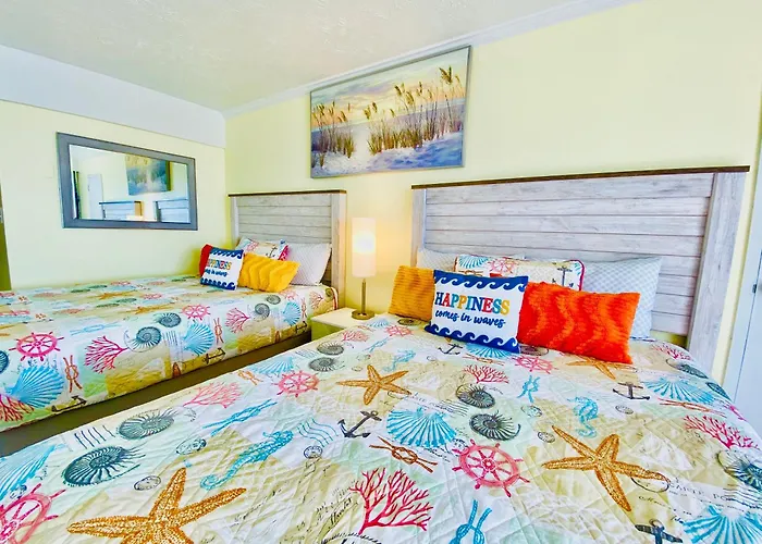 New ! Unique Oceanfront Condo At Ocean Reef Resort-Free Parking - Amazing Pools